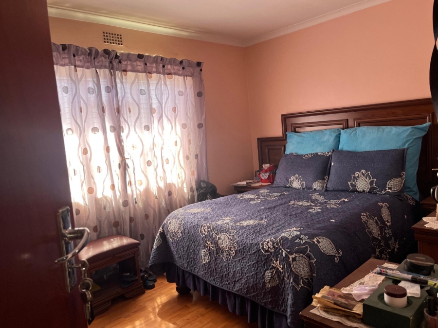 3 Bedroom Property for Sale in Browns Farm Western Cape